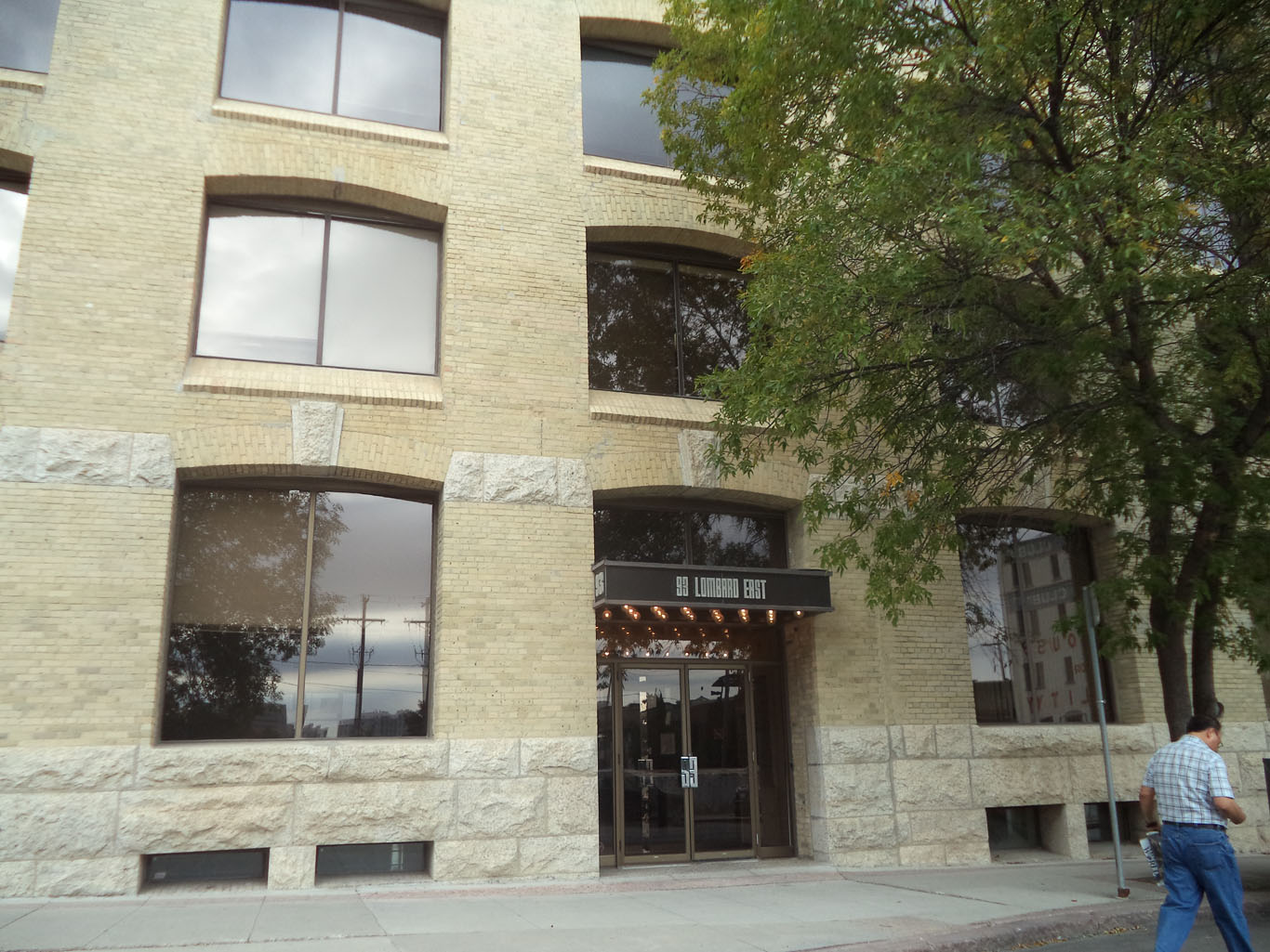 Regus - 93 Lombard Avenue